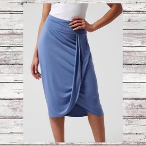 ATHLETA RELEASE MIDI NWOT - COTTAGE BLUE
